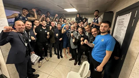 Çayırova, Balıkesir'de Basketbol Maçını Kazandı