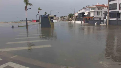 Deniz Sular Altında Kaldı