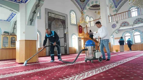 Battalgazi'de Camiler Ramazan İçin Hazırlanıyor