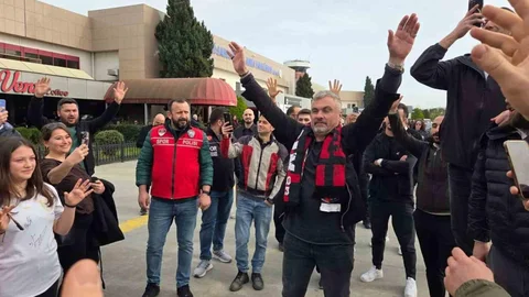 Samsunspor Taraftarından Thomas Reis'e Veda