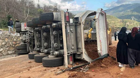 Alanya'da Trafik Kazası: 1 Ölü