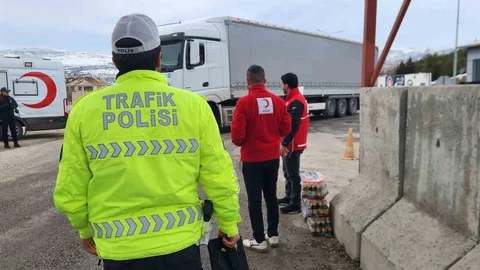 Tunceli'de Kızılay'dan Trafik Destek Çalışması