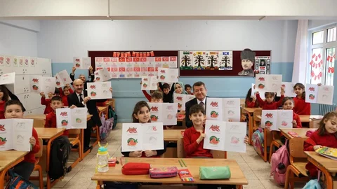 Bilecik’te Boyama Kitabı Dağıtımı Yapıldı