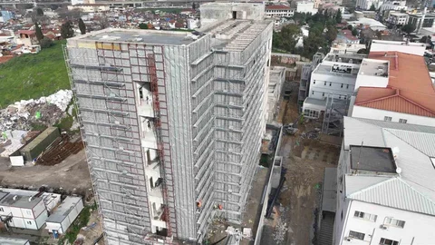 Eşrefpaşa Hastanesi'nin Yeni Binası Tamamlanıyor