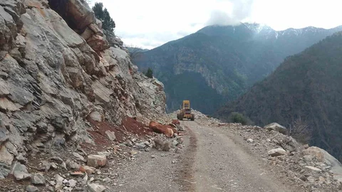 Yahyalı'da Sel Sonrası Yollar Açıldı