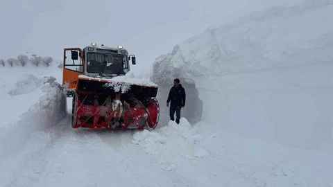 Tunceli'de Köy Yolları Yeniden Açıldı