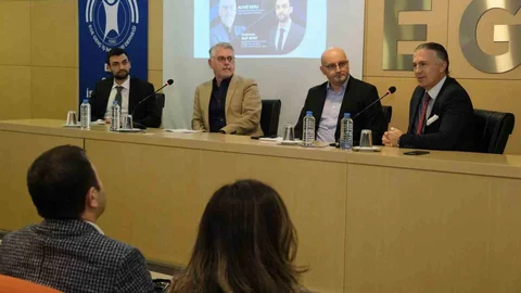 İzmir'de Dijital Dönüşüm Paneli