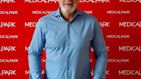 Samsunspor'un Yeni Teknik Direktörü Fink Sağlık Kontrolünden Geçti