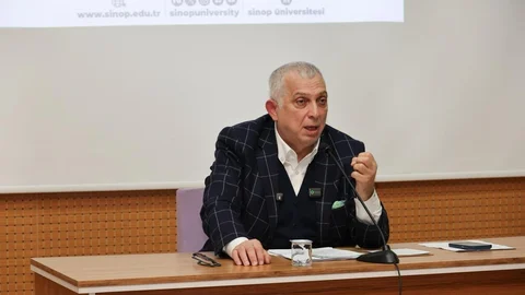 Metin Külünk Sinop'ta Konuştu