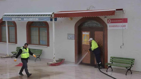 Bilecik'te Camiler Teravih İçin Hazırlandı