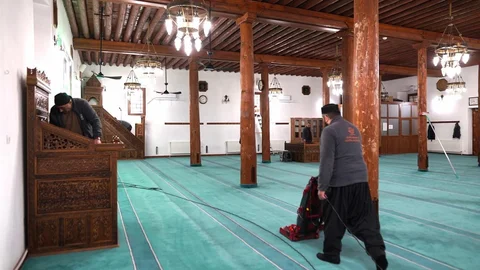 Melikgazi'de Camiler Ramazan'a Hazırlanıyor