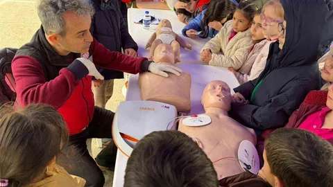 Düzce'de Çocuklara Afet Eğitimi