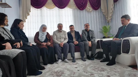 İzmir'de Taziye Ziyareti Gerçekleşti