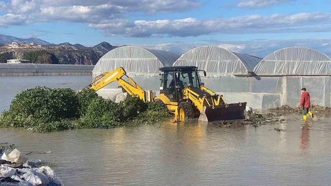 Muğla'da Yoğun Yağışlara Müdahale Ediliyor