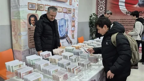 Kütahya'da Öğrenciler Para Tarihini Öğrendi