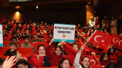 Gaziantep Gençliği "Kitapkurdu" ile Geleceğe Uçuyor