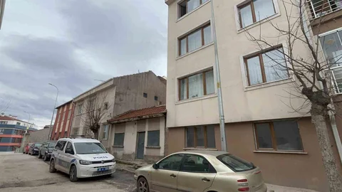 Eskişehir'de 12 Yaşındaki Çocuk Düşerek Yaralandı
