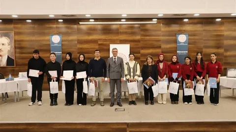 Bayburt'ta Öğrenciler Sosyal Medyayı Tartıştı