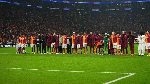 Galatasaray Taraftarlarıyla Galibiyet Sevinci Yaşadı