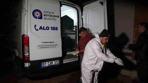 Antalya'da Bıçaklı Saldırı Sonucu Ölüm