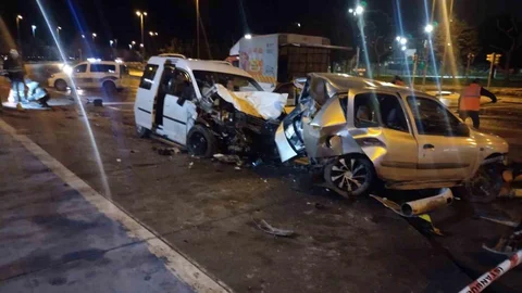 Kartal'da Trafik Kazası: 4 Yaralı