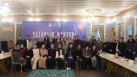 Erzurum Yazarlık Mektebi Mezunlarını Verdi