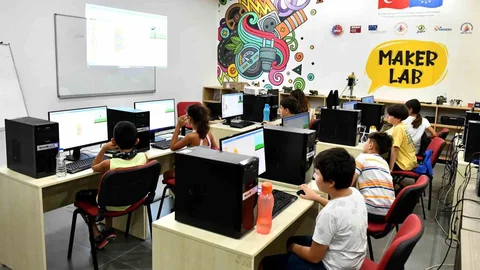 Muratpaşa'da Robotik Kodlama Eğitimi Başlıyor
