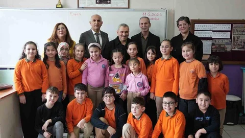 Sabri Öğretmen Görme Engelli Öğrencilere İlham Verdi