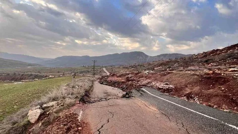 Kasrik'te Heyelan Olayı Yaşandı