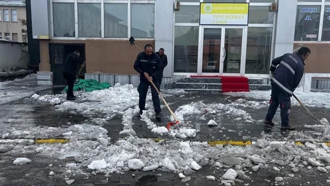 Arpaçay'da Ramazan Temizliği Yapılıyor