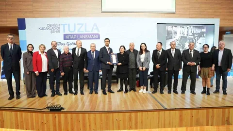 Denizin Kucakladığı Şehir: Tuzla Kitabı Çıktı