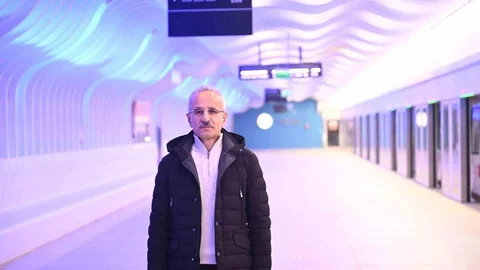 İstanbul'un En Hızlı Metrosu Trafiği Rahatlatıyor