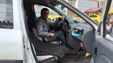 Otomobilini Altınla Satışa Çıkardı