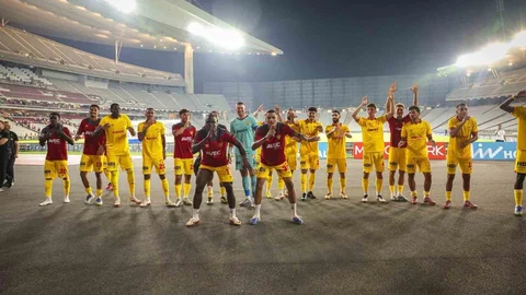 Göztepe İstanbul Takımlarına Karşı Başarılı Performans Gösterdi