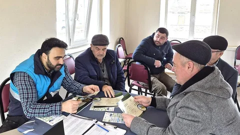 Çiftçilere Eğitim Devam Ediyor