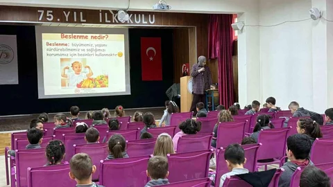 Düzce'de Öğrencilere Sağlık Eğitimi Verildi