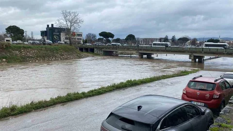 Çanakkale'de Kocabaş Çayı Taştı