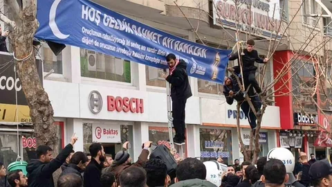 Batman'da Pankart Gerilimi Yaşandı