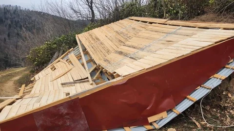 Ordu'da Fırtına Sonrası Çatı Uçması Olayları