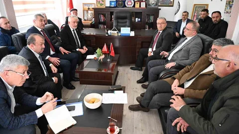 Isparta'da Muhtarlarla Toplantı Yapıldı