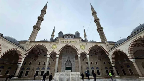 Selimiye Camii Yeniden İbadete Açıldı