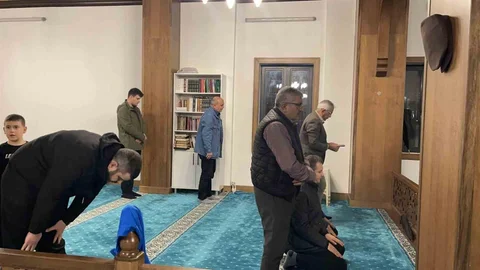 Osmaniye'de İlk Teravih Namazı Kılındı