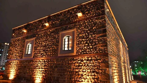 Tarihi Tasmakıran Camii'nde İlk Teravih Namazı Heyecanı