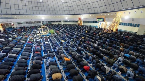 Erzincan'da İlk Teravih Namazı Coşkusu