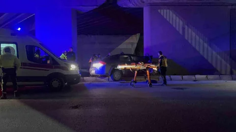 Eskişehir'de Köprüde Trafik Kazası