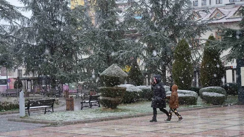 Kastamonu'da Ramazan'a Kar Yağışıyla Başlandı
