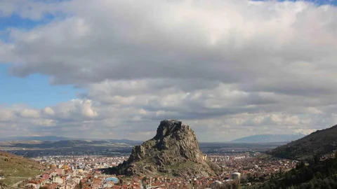 Karahisar Kalesi'nde Bulutların Dansı