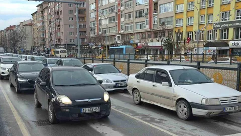 Kütahya'da Trafikte Araç Sayısı Artıyor