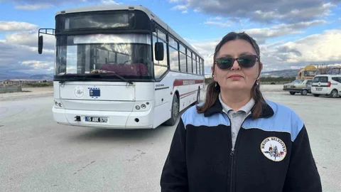 Burdur'da Otobüs Şoförü Kadın Güçlü Durumu İle Dikkat Çekiyor