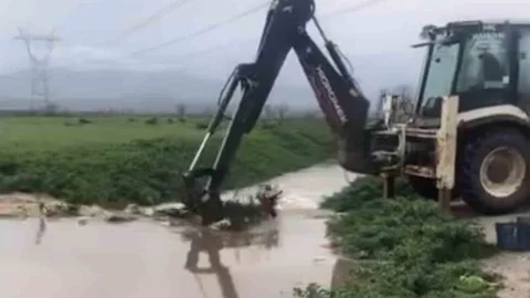 Bayındır'da Su Baskını Zarar Verdi